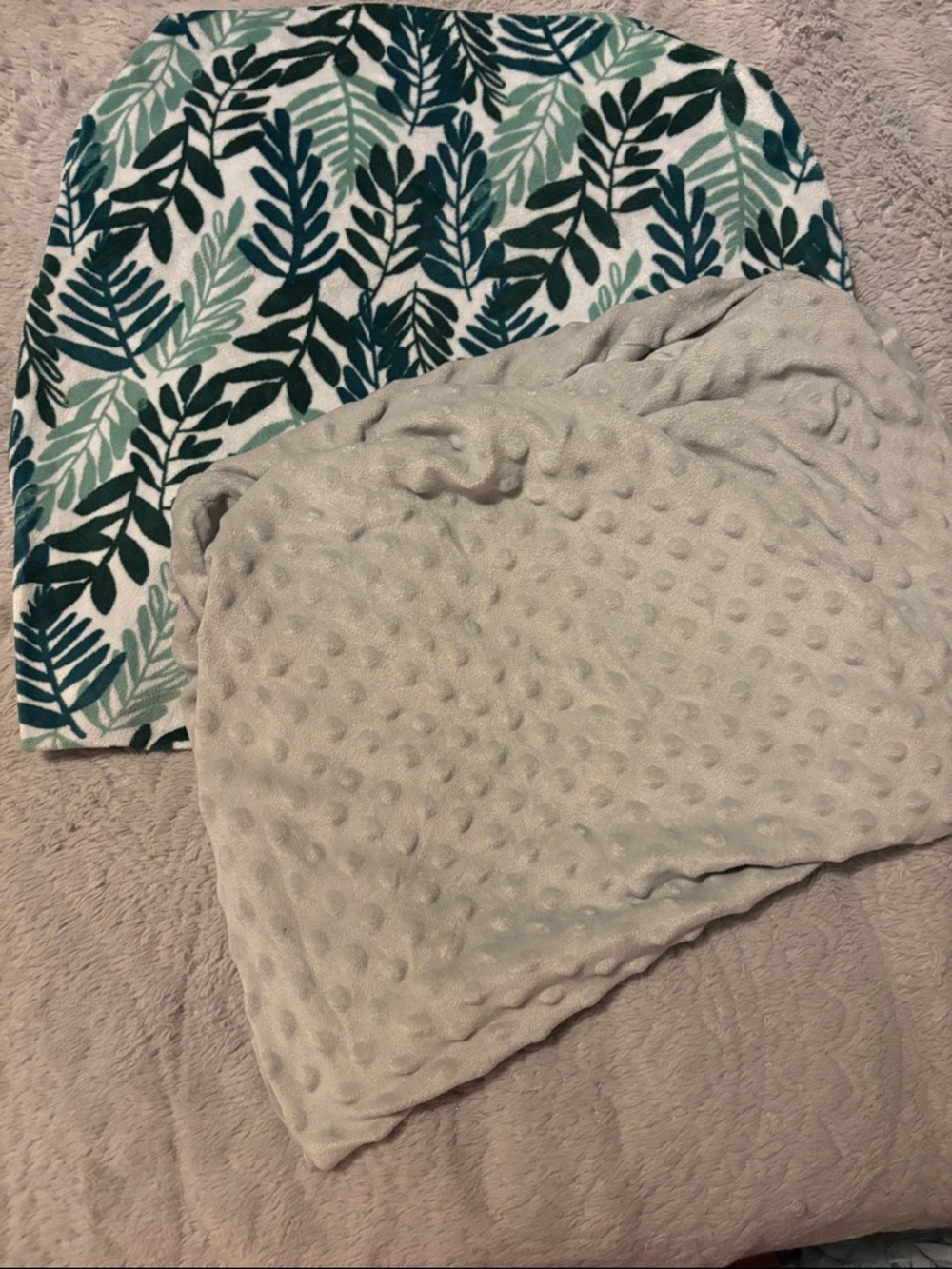 Soft Changing pad cover leaf Print and Textured Minky Blanket Duo